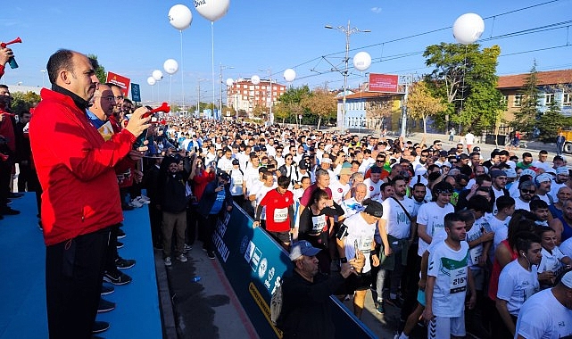 Başkan Altay Tüm Sporseverleri Konya Yarı Maratonu Heyecanına Ortak Olmaya Davet Etti